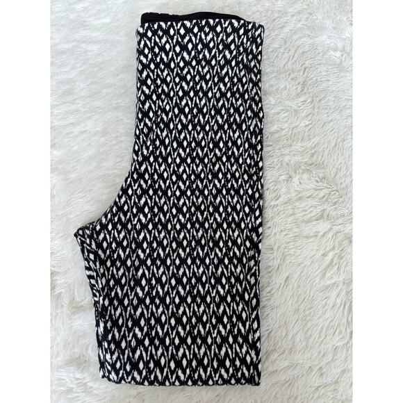 Lysse women's sz. M blk & white design bottom zipper pants. Pretty, comfortable - Picture 16 of 16